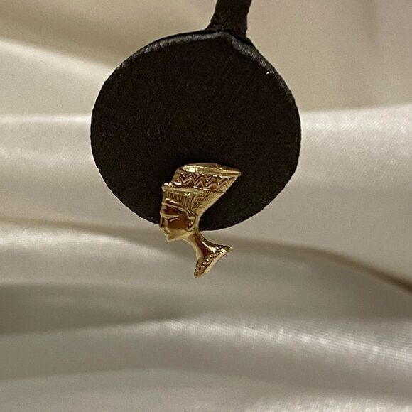 14k real gold Nefertiti Egyptian queen earring